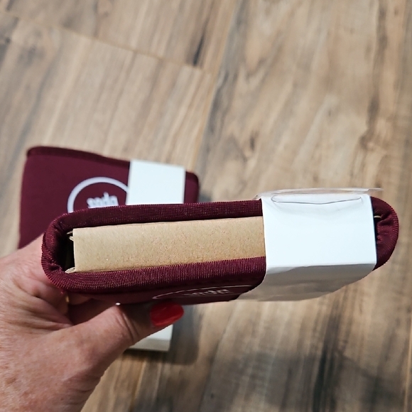 Soda Sok 2 Maroon Drink Sleeve NWT - Picture 7 of 10